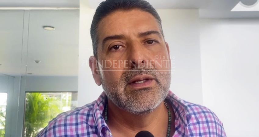 Ex lider del PRI muestra su apoyo al precandidato presidencial de Morena Ex lider del PRI muestra su apoyo al precandidato presidencial de Morena