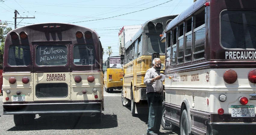 Regidor: Socialización del proyecto de fideicomiso representa un retraso para renovar unidades de transporte