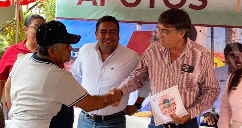 Continua Ayto de Los Cabos entregando apoyos a familias vulnerables del municipio