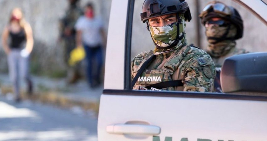 Por posesión de narcóticos y arma de fuego vinculan a proceso a dos personas