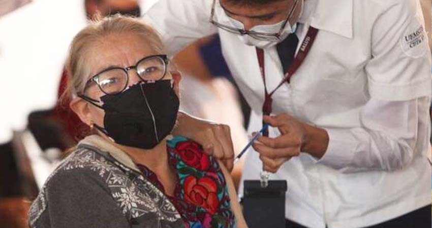 Cofepris aprueba uso de nueva vacuna contra influenza para adultos mayores de 65 años