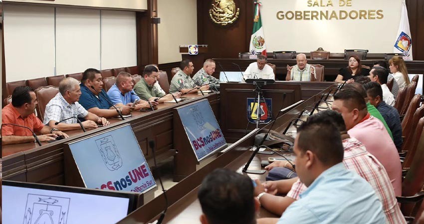“Mejoraremos el servicio”, se reúne el gobernador con transportistas de Los Cabos
