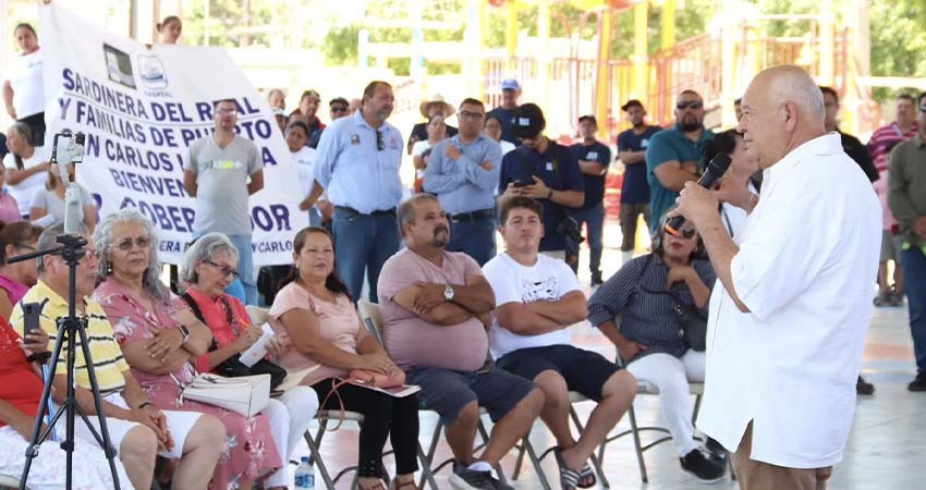 Apoya Castro Cosío a comunidades pesqueras; entrega embarcación en Comondú