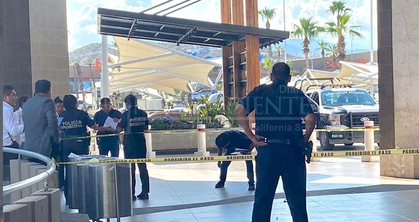 Balean a una mujer en un supermercado de SJC