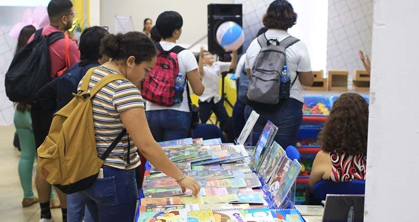 UABCS e ISC coordinan primera Feria del Libro Infantil