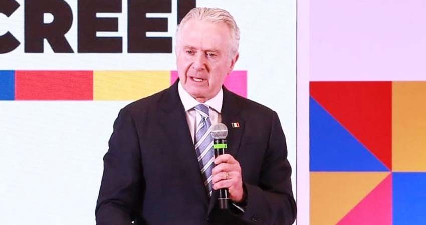 Santiago Creel se baja de la contienda interna del Frente Amplio por México Santiago Creel se baja de la contienda interna del Frente Amplio por México