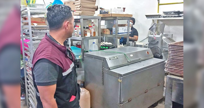 COEPRIS suspende temporalmente venta de alimentos en vía pública de Mulegé