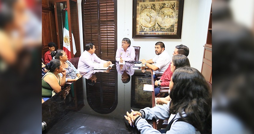 Ratifica Leggs Castro su compromiso con los socios de Antorcha Campesina