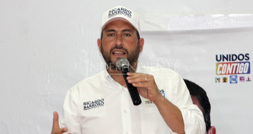 Ni el Frente, ni la alianza PRI-PAN-PRD son una ocurrencia: Ricardo Barroso Ni el Frente, ni la alianza PRI-PAN-PRD son una ocurrencia: Ricardo Barroso