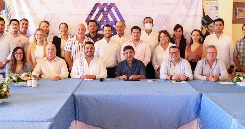 Dialoga secretario general de gobierno, Homero Davis, con integrantes de COPARMEX BCS