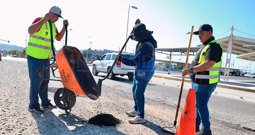 Continúan los trabajos de limpieza masiva en La Paz