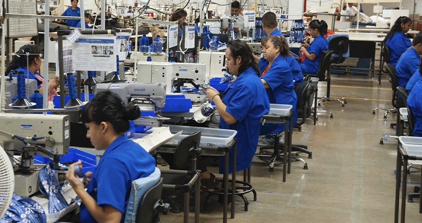 Crisis migratoria provoca que algunas plantas industriales paren actividades en Ciudad Juárez Crisis migratoria provoca que algunas plantas industriales paren actividades en Ciudad Juárez