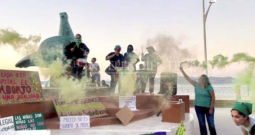 Alto a la discriminación y criminalización por aborto, exigen mujeres en BCS