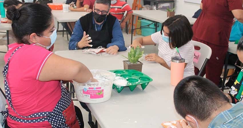 Imparte SEDIF cursos gratuitos para personas con discapacidad