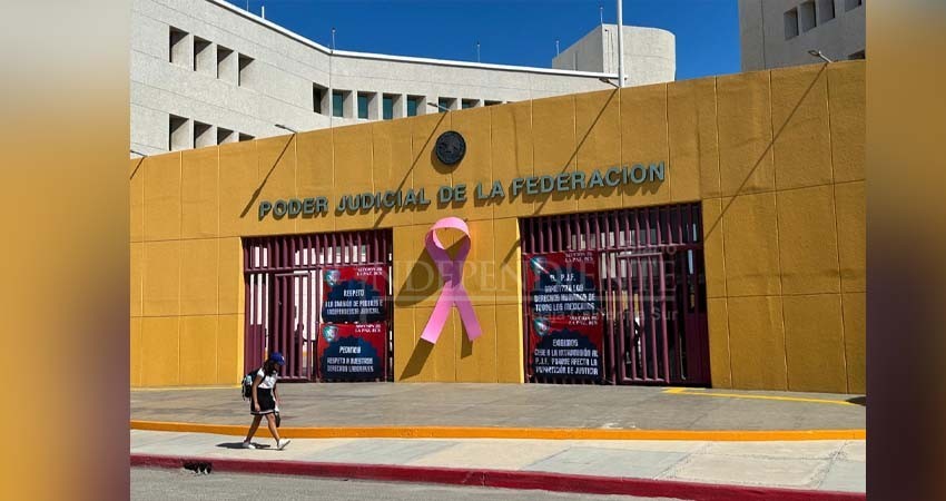 Protestan trabajadores del PJF en sede La Paz, por amago de recortes