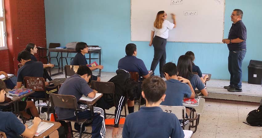 Ofrecen secundarias generales enseñanza integral a más de 21 mil estudiantes