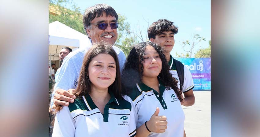 Ayto Los Cabos otorgó durante su segundo año de labores más de 12 mdp en apoyo a estudiantes    8