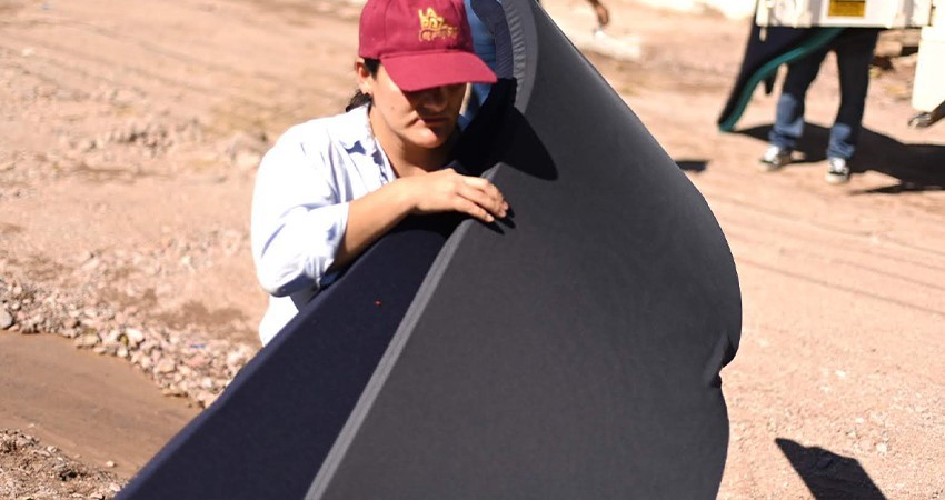 Entrega Ayuntamiento La Paz apoyos a familias de la Ampliación Lázaro Cárdenas Rinconada