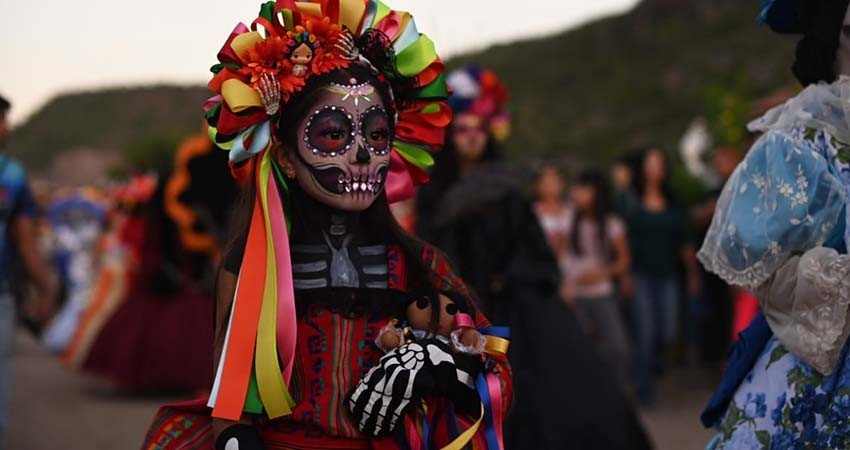 Premia alcaldesa a ganadores del concurso Paseo de Catrinas y Catrines Premia alcaldesa a ganadores del concurso Paseo de Catrinas y Catrines