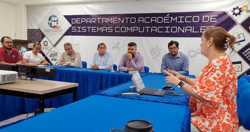 UABCS presenta plataforma para el acompañamiento de estudiantes con discapacidad a personal de la Normal Superior