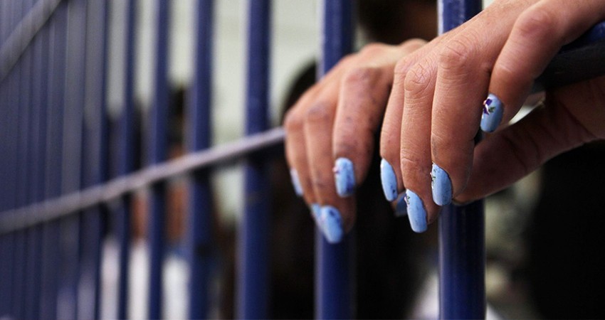 Vinculan a proceso a Anel “N” por el delito de lesiones simples