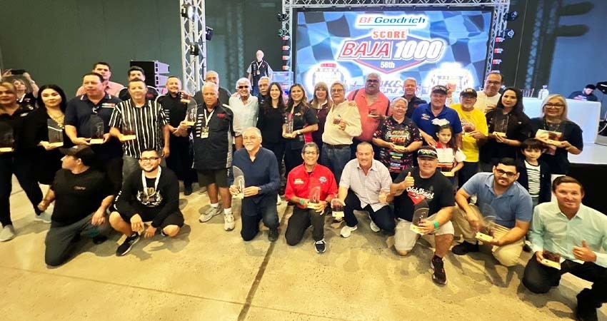 Reconocen a Sudcalifornianos destacados del Off Road en BCS durante la Baja 1000 Reconocen a Sudcalifornianos destacados del Off Road en BCS durante la Baja 1000