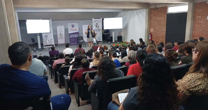 Refrenda gobierno del Estado compromiso para prevenir discriminación por condición de género