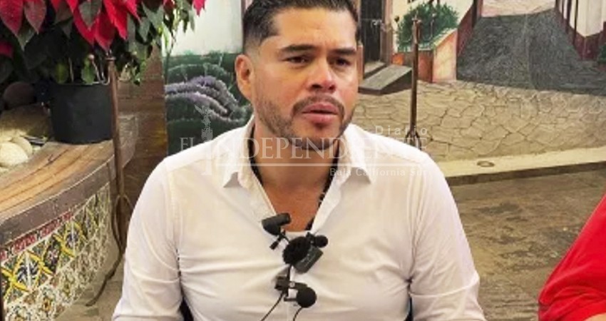 Exhibe Oficial Mayor a regidores por irregularidad en contratación de asesores     1 rojo