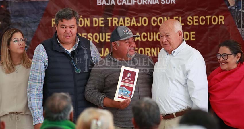 Castro Cosío: Vamos a trabajar con el sector pesquero para transformarlo