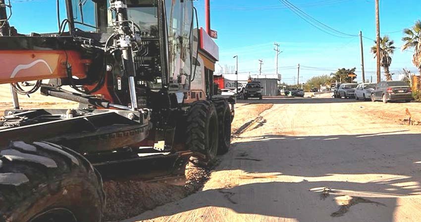 Quedan rehabilitados más de 21 KM de caminos vecinales y accesos alternos de terracería de La Paz