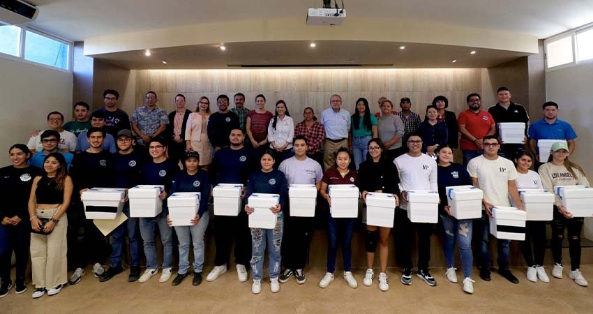 UABCS entrega 1 millón de semillas de ostión a productores de Comondú