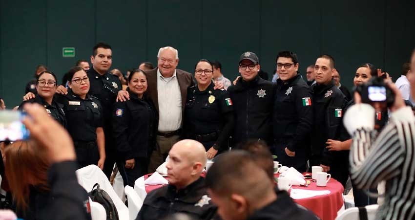 Enaltece el gobernador Castro Cosío la labor de los elementos policiacos de BCS