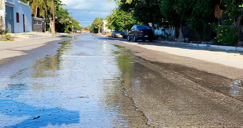 Reconoce Oomsapas La Paz el grave problema de derrame de aguas negras