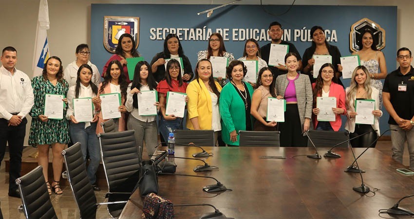 Asigna SEP nuevas plazas definitivas a docentes de educación especial en BCS