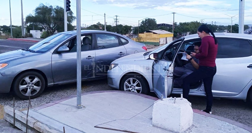 Cambio de sentido vial en los libramientos de La Paz provoca 2 accidentes
