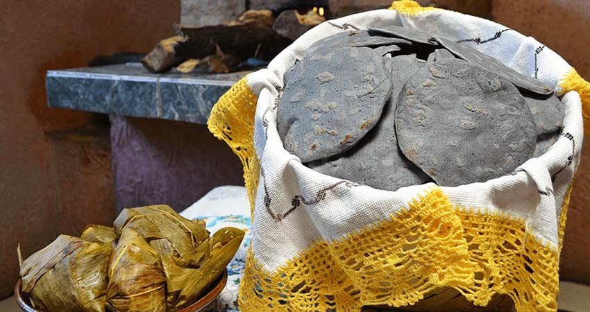 Mexicanos prefieren carnes rojas y ultraprocesados, por encima de frijol y maíz: expertos Mexicanos prefieren carnes rojas y ultraprocesados, por encima de frijol y maíz: expertos