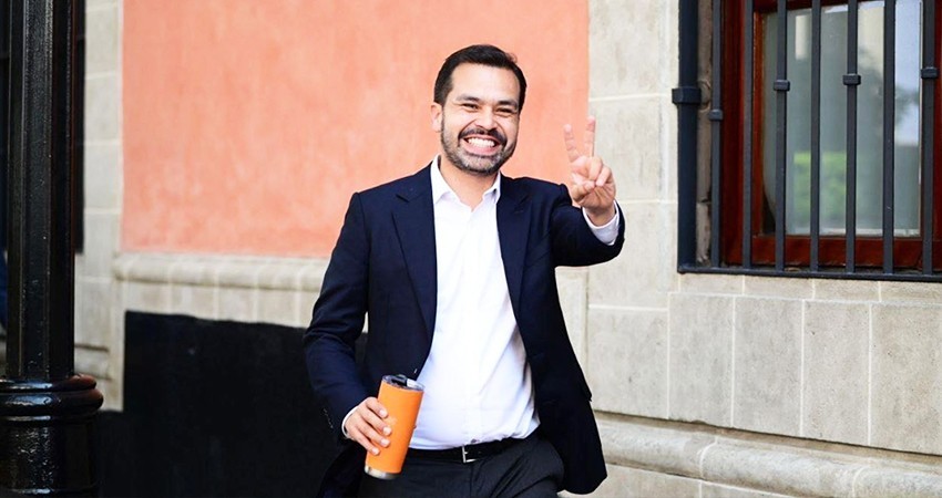 Álvarez Máynez es el precandidato de MC a la Presidencia Álvarez Máynez es el precandidato de MC a la Presidencia