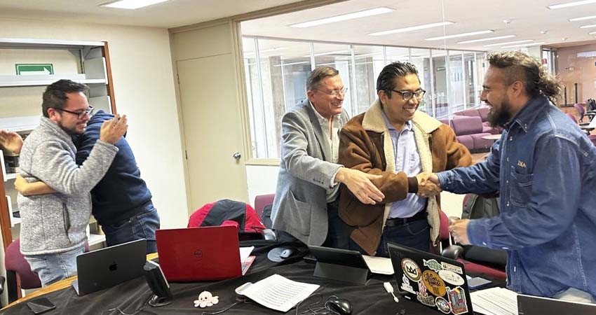 La UNAM confirma el exitoso funcionamiento de la misión Colmena en el espacio profundo La UNAM confirma el exitoso funcionamiento de la misión Colmena en el espacio profundo