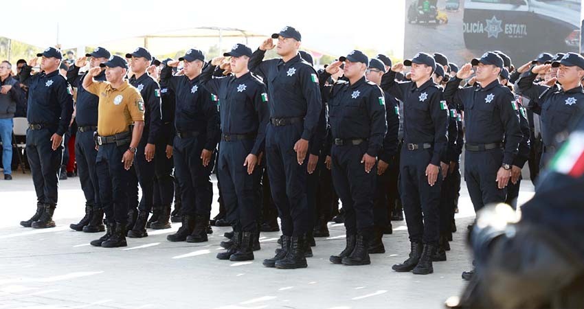 Policías Municipales de La Paz culminan curso de Formación Inicial Policías Municipales de La Paz culminan curso de Formación Inicial