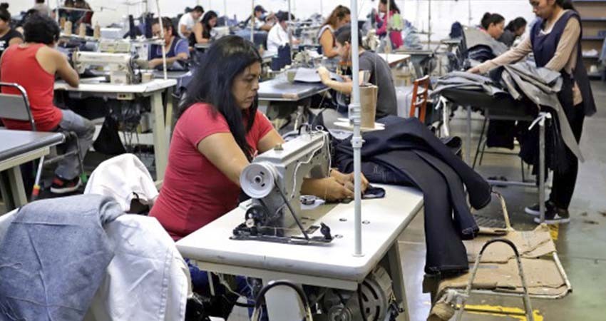 Maquiladoras en México necesitarán 600,000 empleados más si se reduce la jornada laboral Maquiladoras en México necesitarán 600,000 empleados más si se reduce la jornada laboral