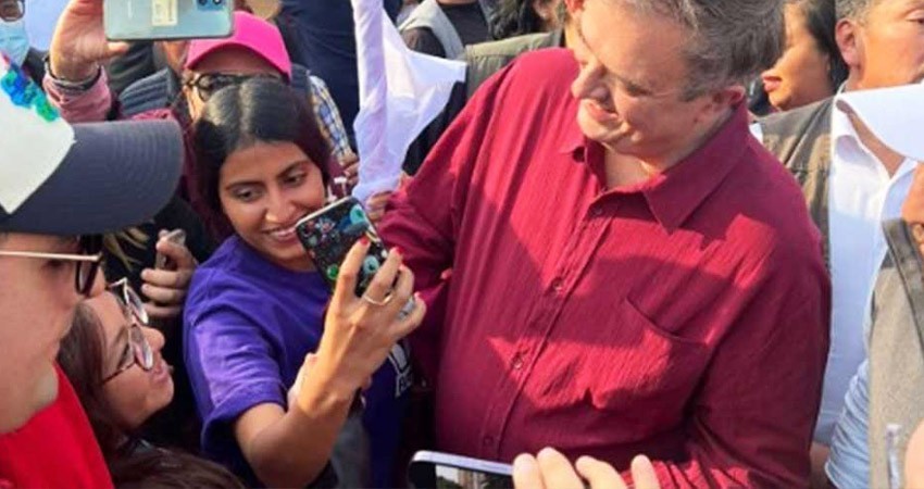 Tras críticas y denuncias, Ebrard llega al cierre de precampaña de Sheinbaum Tras críticas y denuncias, Ebrard llega al cierre de precampaña de Sheinbaum