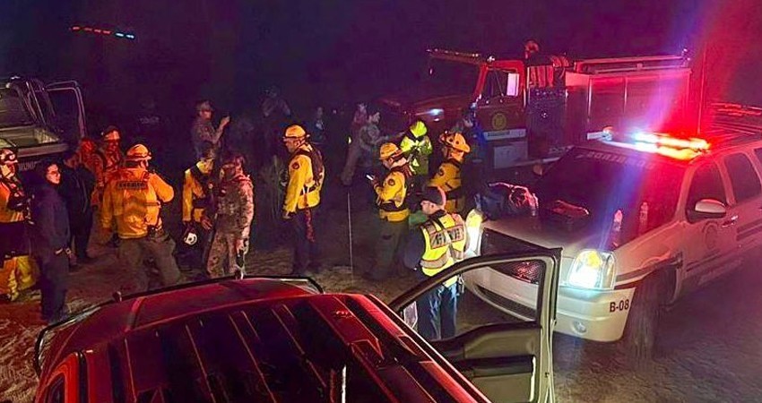 Rescatan a tres hombres de un cerro en San José del Cabo Rescatan a tres hombres de un cerro en San José del Cabo