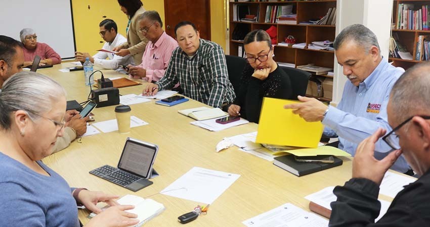 Instala SEP BCS comisión para estímulo al desempeño de docentes normalistas Instala SEP BCS comisión para estímulo al desempeño de docentes normalistas