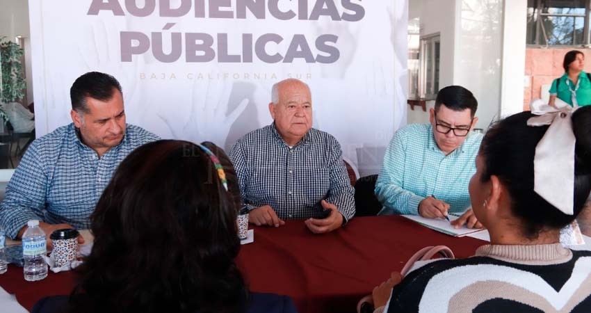 Encabeza el gobernador Castro Cosío segunda jornada de audiencias ciudadanas