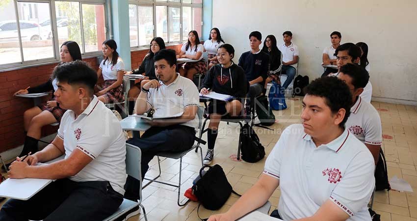 Durante febrero y marzo, SEP entregará fichas para ingreso a preparatoria Durante febrero y marzo, SEP entregará fichas para ingreso a preparatoria