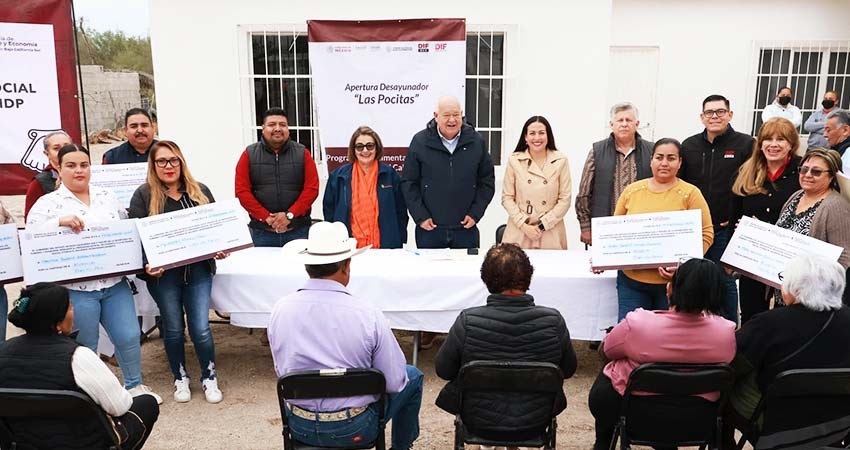Entrega el gobernador Castro Cosío un nuevo desayunador escolar en Las Pocitas
