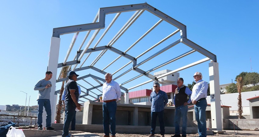 Supervisa el gobernador Castro Cosío avance del 55% de la construcción de varadero La Playita en Santa Rosalía