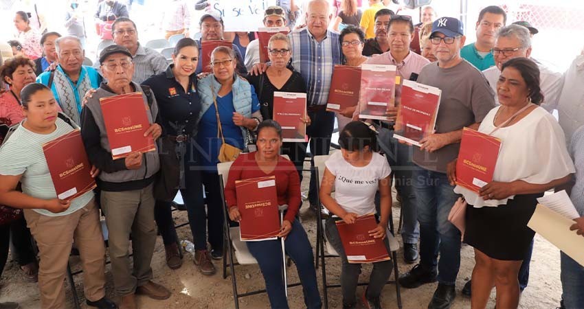 Brinda gobierno de BCS certeza jurídica a familias de Los Cabos