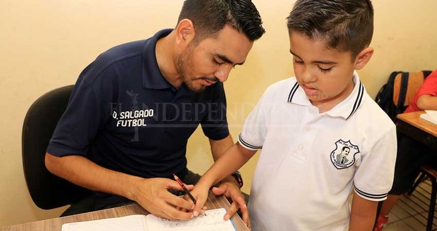 Participan más de 2 mil docentes en el proceso de admisión a la educación básica 2024-2025