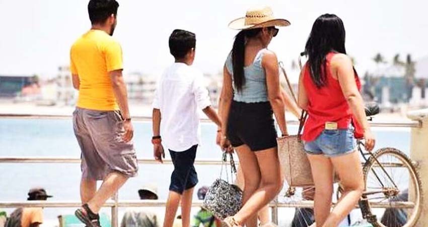 México espera ingresos de 48 mil mdp por fin de semana largo